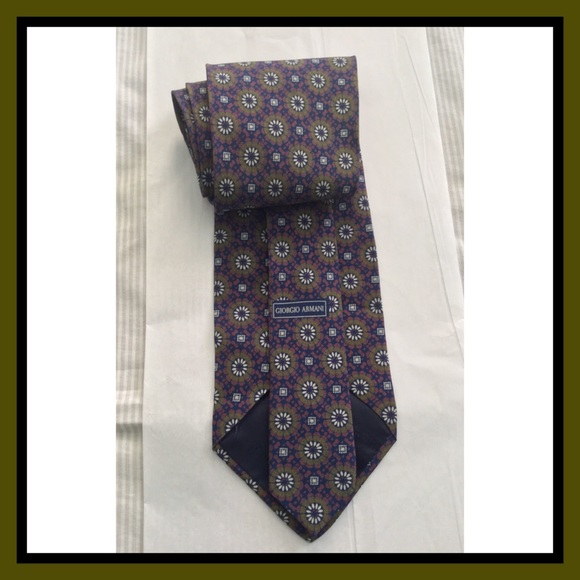 Giorgio Armani Cravatte medallion print silk tie - Picture 2 of 6